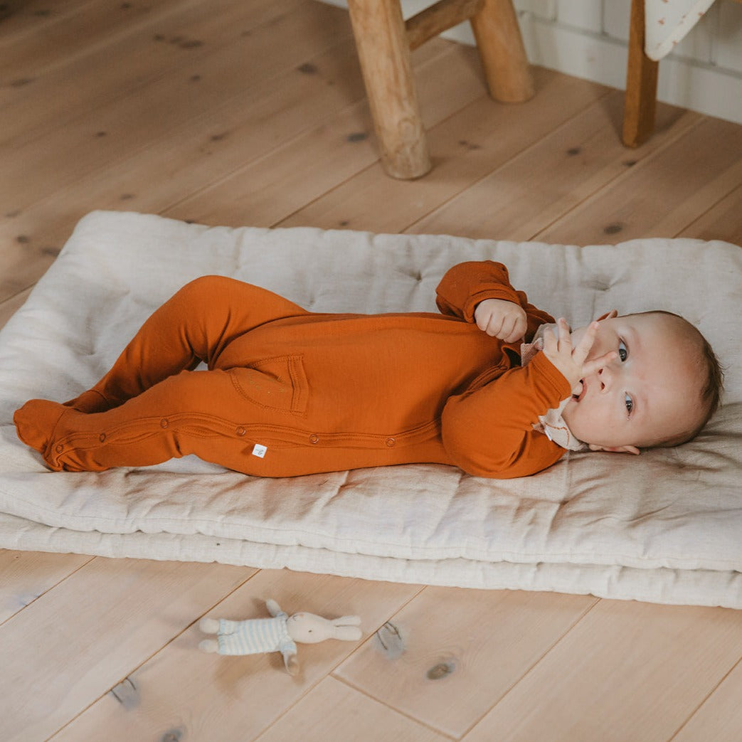 Kimono Sparkedragt med fødder - Rust