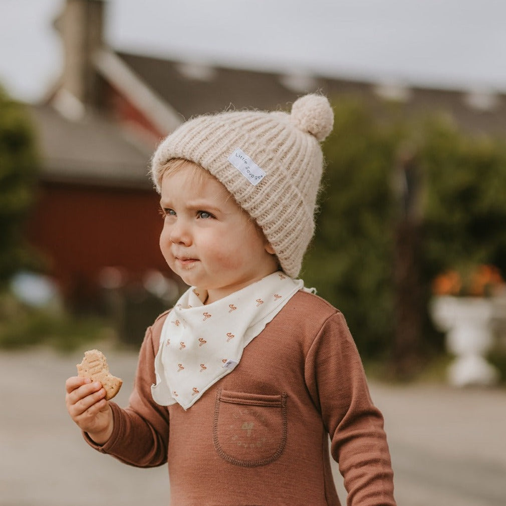 Alpaca hue m. pom pom - Nougat